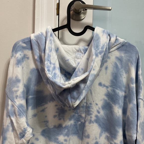 Aerie Light Blue and White Tie-Dye Hoodie - Picture 7 of 9
